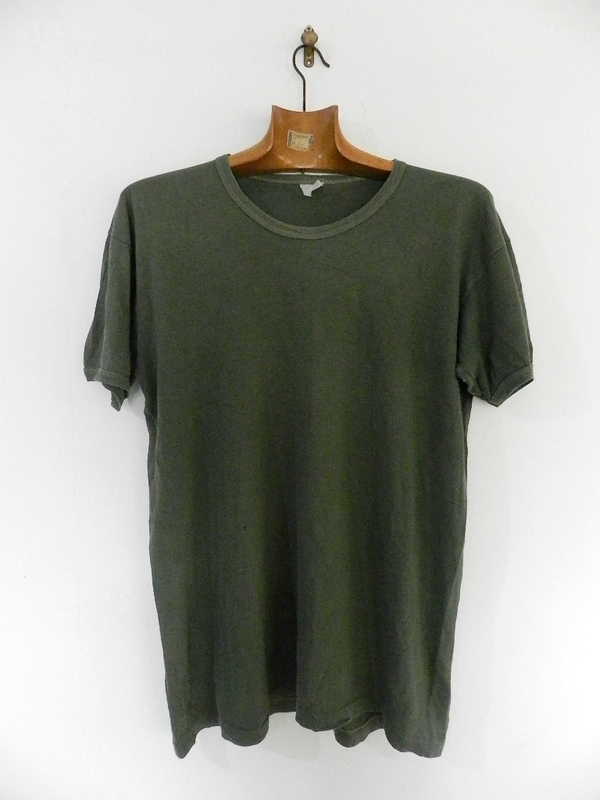 Italian army green t-shirts _f0226051_1347502.jpg