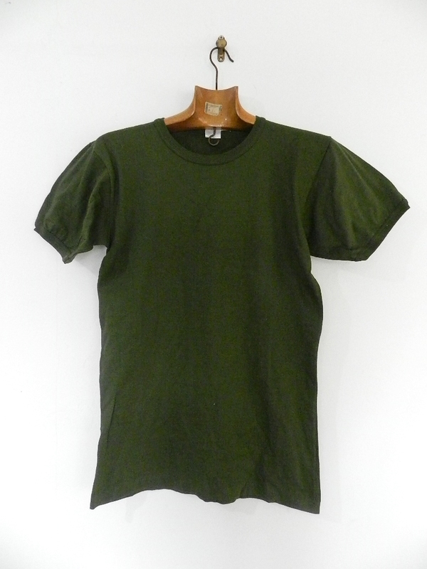 Italian army green t-shirts _f0226051_13494822.jpg