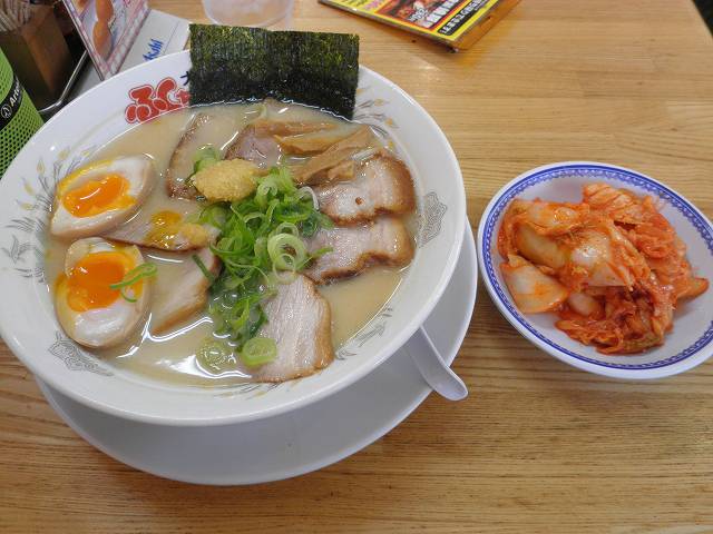 ふくちあんラーメン　　　　　門真店_c0118393_975649.jpg