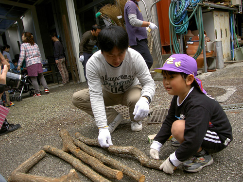 きのこの菌うちをしました～!!_c0194522_16271570.jpg