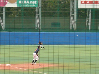 国士舘大対拓殖大 4月25日 東都大学野球2部_b0166128_6254432.jpg