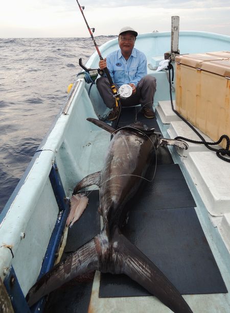 与那国でメカジキ・・・！！【カジキ・マグロトローリング】_f0009039_1744159.jpg