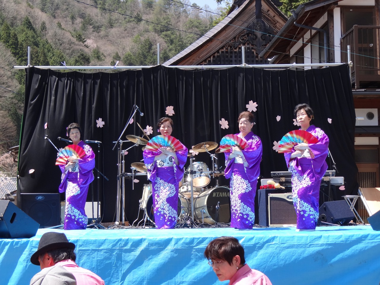 雅音人 春のコンサートツアー4月報告 その2 南信州 清内路 桜コンサート_d0063599_519491.jpg