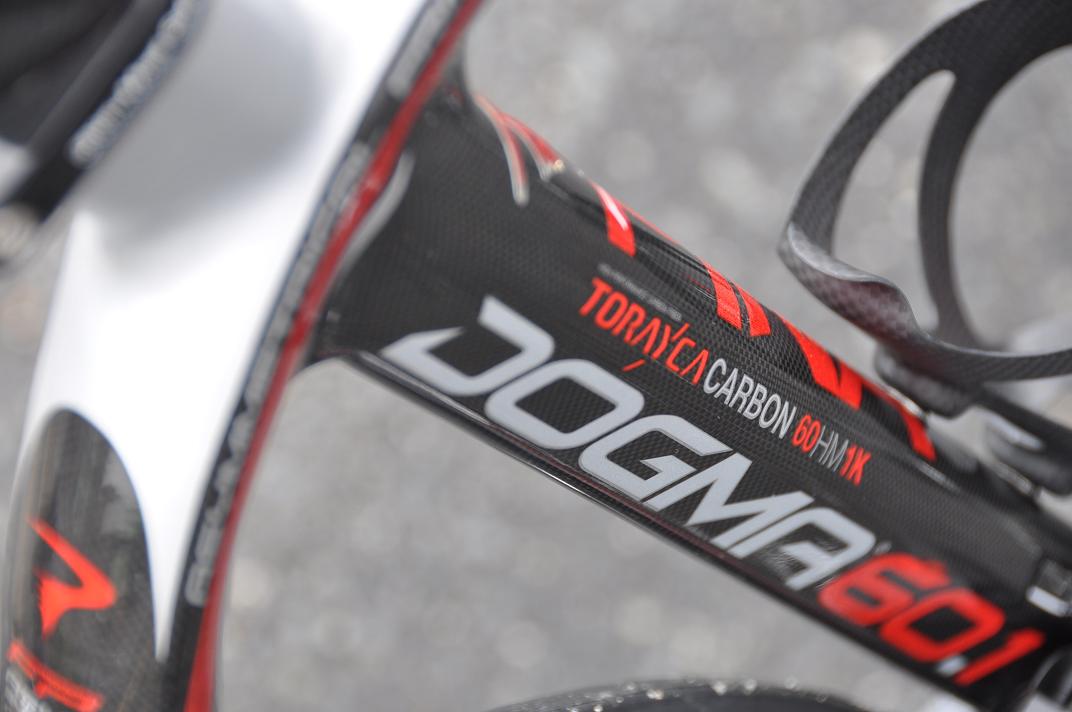 PINARELLO  DOGMA_b0246207_2227139.jpg