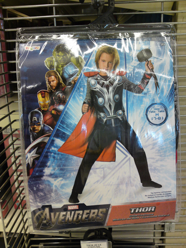 トイザらスに AVENGERS コーナー登場_d0221584_855154.jpg