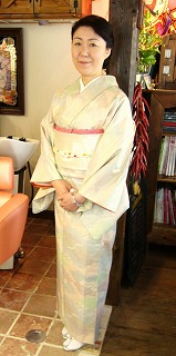 お出かけヘアーと着付けスタイル_a0123703_20463198.jpg