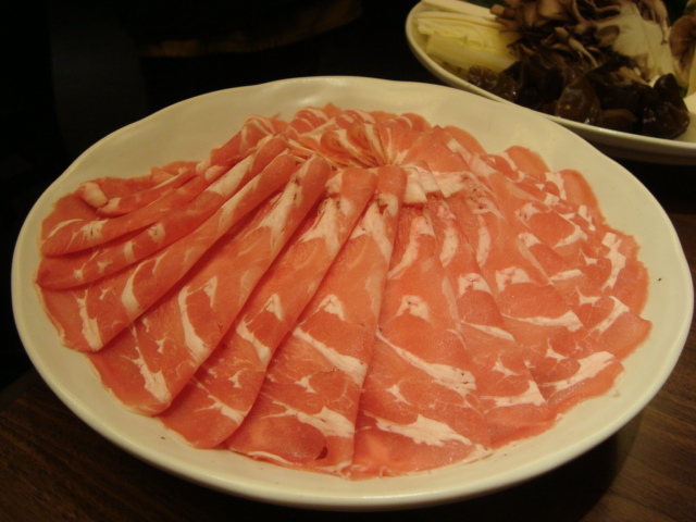 池袋「中国火鍋専門店 小肥羊」へ行く。_f0232060_2216274.jpg