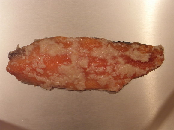 ビワマスを食べてみた 120502_c0237483_0595537.jpg