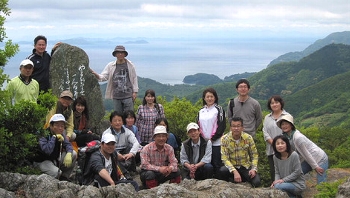 ５月３日「高森山から法華津峠　６３４ｍ～４３６ｍ」_f0003283_2325146.jpg