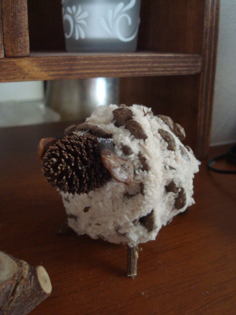 植物公園 まつぼっくりと毛糸で作るひつじさん Petite 植物公園 まつぼっくりと毛糸で作るひつじさん Petite