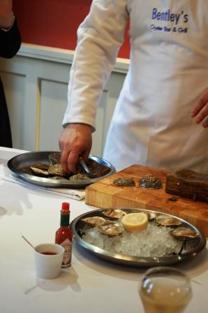 Bentley\'s Oyster Bar & Grill でおしゃれに乾杯☆_d0104926_16221335.jpg