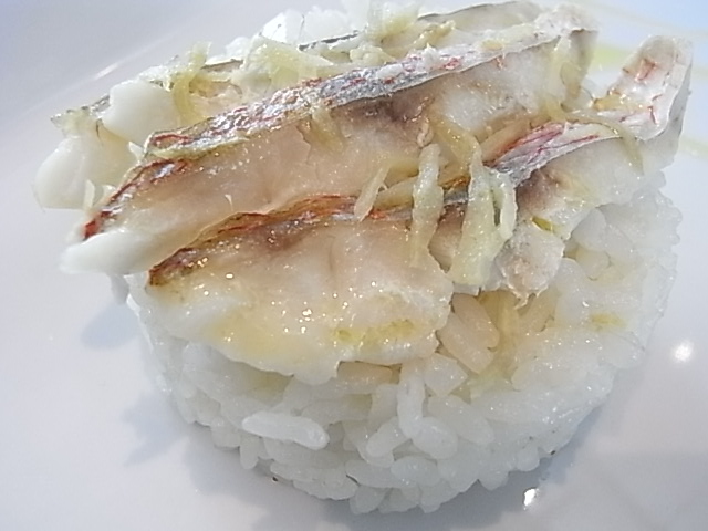 フレンチ風・鯛ごはん_b0145846_15115483.jpg