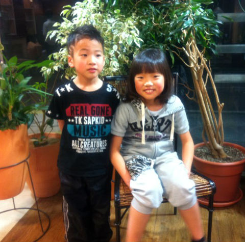 【小阪店 店長 幸坂】お子様カット\(-o-)/ バリアートのボーイカット&ふわふわガールカット_c0080367_1263139.jpg