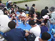 田植え体験(緑が丘小・北郷小)_d0247484_14395454.jpg