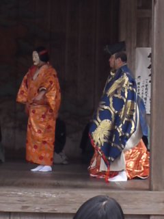 中尊寺の能と狂言_a0103999_0283617.jpg