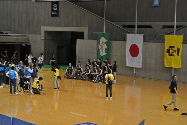  車椅子バスケットボール全日本選手権、3日目の3位決定戦_e0089232_1144669.jpg