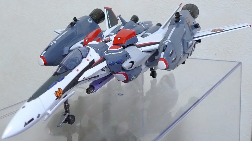 DX超合金 VF-25F メサイアバルキリー アルト機 リニューアルVer. +