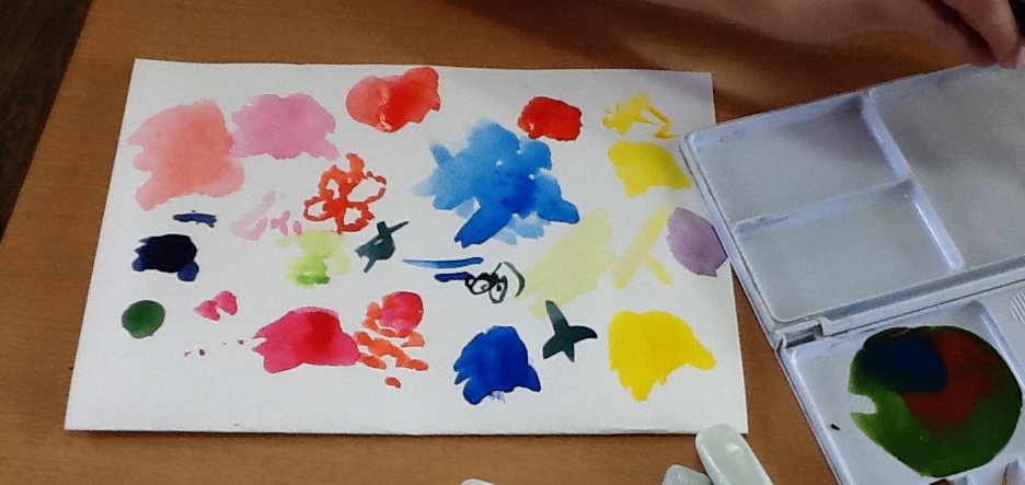 ６年生図工最初の題材 ランドセル の色塗りの前に 子どものアート彩美館 Art Of Children
