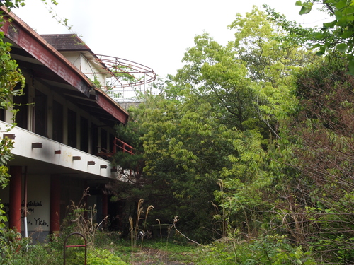 住宅地にあるトーチカ　豊橋市二川町　_e0234922_10172317.jpg