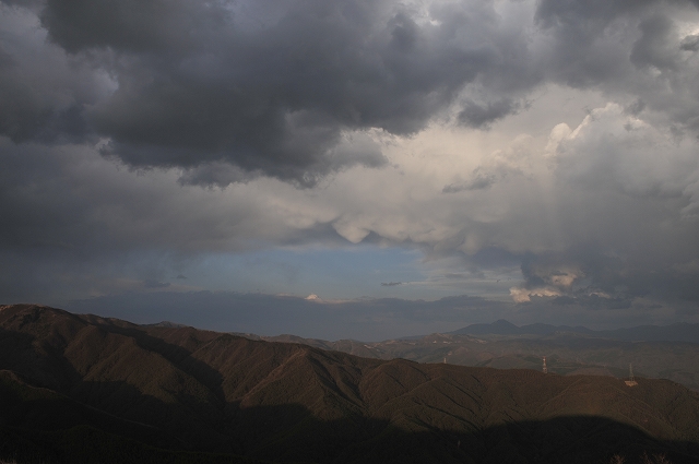 雲のパフォーマンス　高ボッチ山_f0050534_8553235.jpg