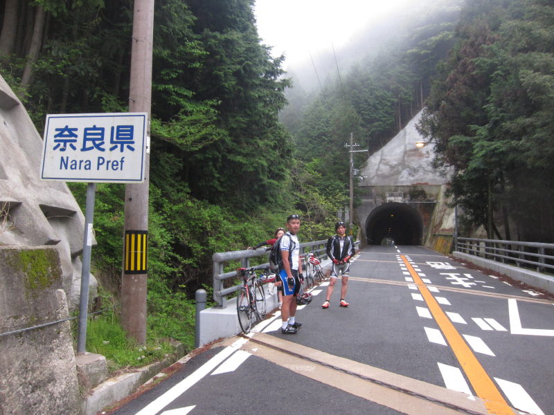 きつかったヒルクライム。雨でまったりへ-チャレンジ２００ｋｍ＆標高１０００ｍオーバー-金剛～高野山①_e0138081_418512.jpg