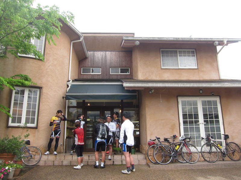 きつかったヒルクライム。雨でまったりへ-チャレンジ２００ｋｍ＆標高１０００ｍオーバー-金剛～高野山①_e0138081_4311520.jpg