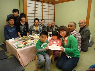 秋久保さん浦佐にようこそ！　　　孫「桜子」2歳の誕生会_b0092684_9492332.jpg