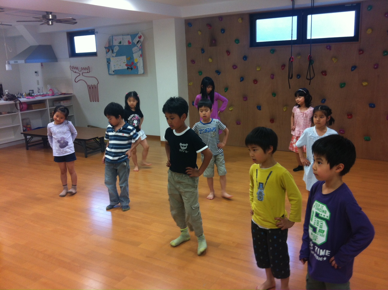 曲に合わせてジェンカ Zippykids Today 荒川店 曲に合わせてジェンカ Zippykids Today 荒川店