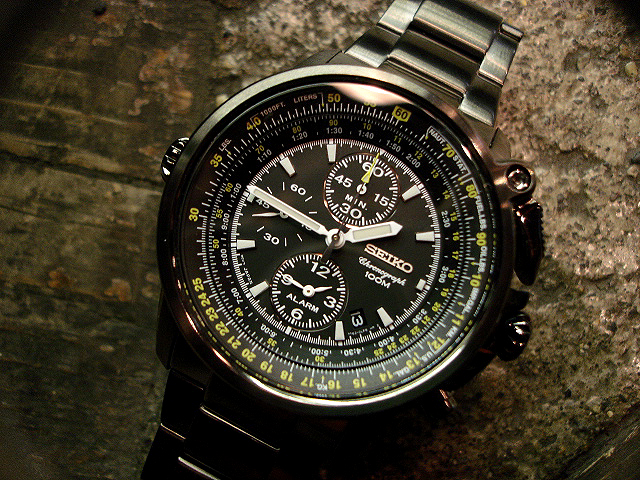 NEW : SEIKO \"逆輸入\" [CHRONOGRAPH] & [PILOT ALARM] WATCH !!_a0132147_0112590.jpg