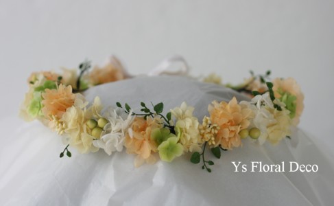 黄色とオレンジ色の花冠 セルリアン東急ホテルの新婦さんへ_b0113510_2261218.jpg