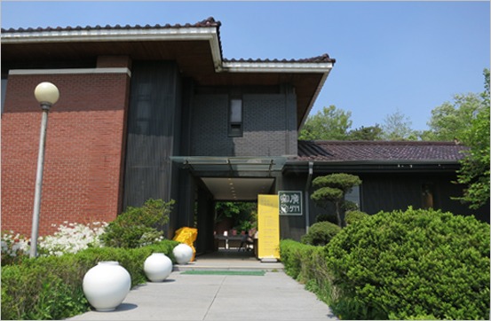 e0200811_0483330.jpg