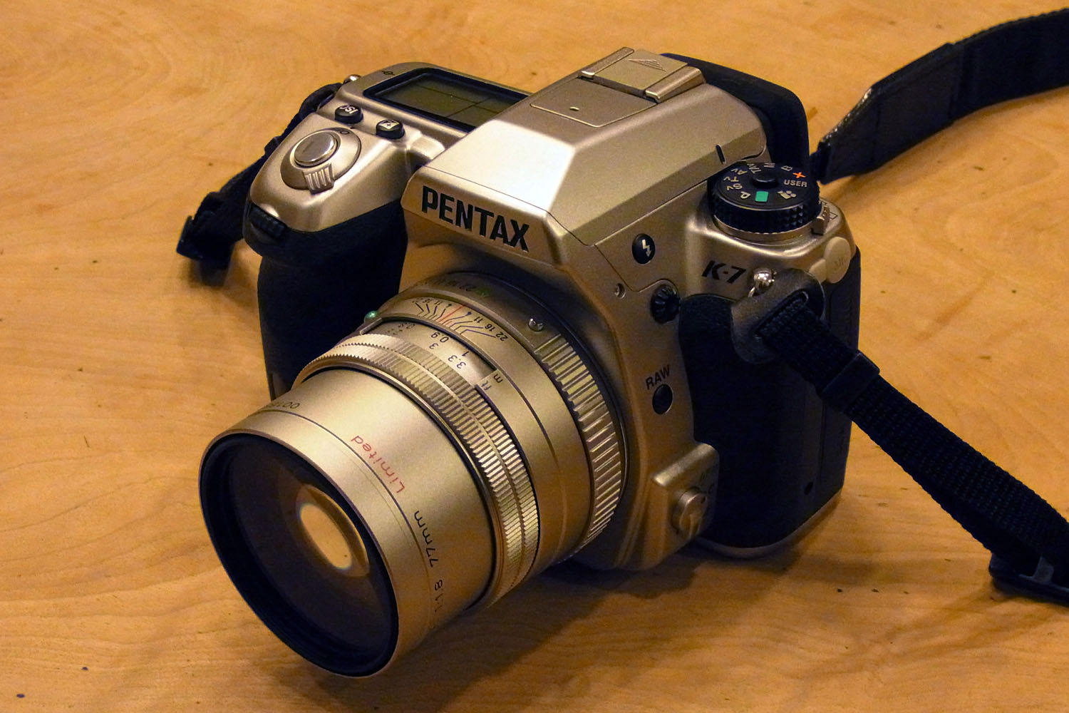 PENTAX K-7 Limited Silver 到着 : Vision42's photo garage