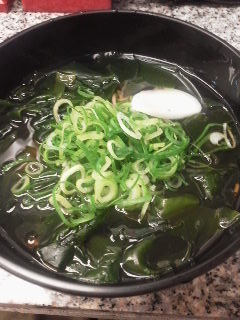 阪神梅田駅 まねきそば 立ち食いそばと酒