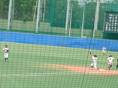 国士舘大対専修大　５月７日　東都大学野球２部_b0166128_15104180.jpg