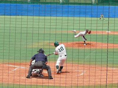 国士舘大対専修大　５月７日　東都大学野球２部_b0166128_1581663.jpg