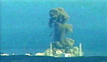 帝国の両刃の剣: グローバル軍 + NGO Tony Cartalucci Ⅰ&Ⅱ_c0139575_3124736.jpg