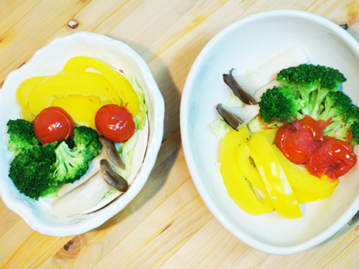 謎のトマト爆発!~レンジで野菜蒸しを作りました。_a0024690_19151574.jpg