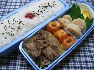 肉じゃが弁当_e0175021_21383695.jpg