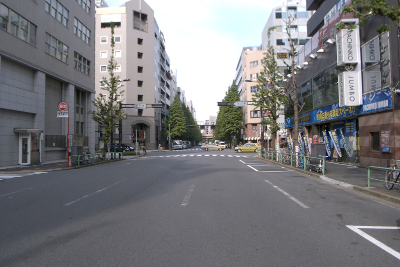 神田駅南口周辺の風景　1_d0082324_1322659.jpg