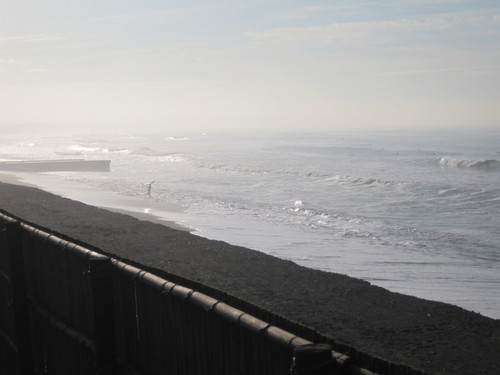 今朝の茅ヶ崎の海とアロマオイルのおしらせ_e0131324_731790.jpg