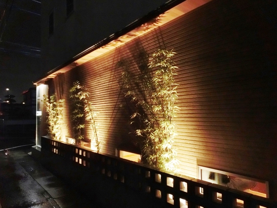 寿司割烹 豊様 外壁_b0048353_8221226.jpg