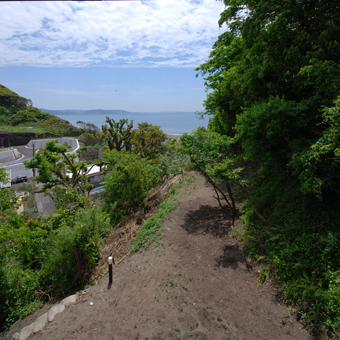 「稲村ケ崎の家」・昨日の様子。_c0195909_20333272.jpg