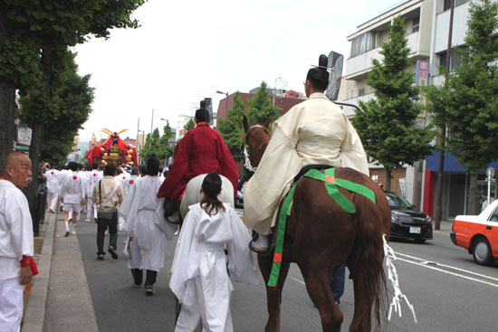 御霊祭(ごりょうさい)_e0048413_2053370.jpg