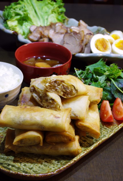 野菜たっぷり！ひき肉春巻と煮豚の晩ご飯_f0168317_14365763.jpg