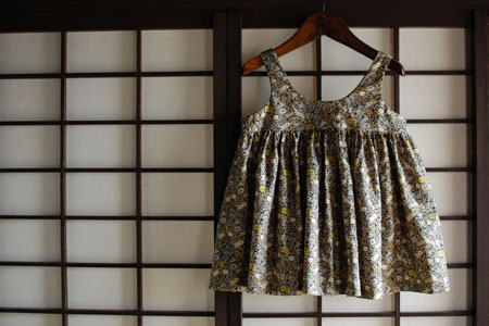 sleeveless blouse._d0227246_175787.jpg
