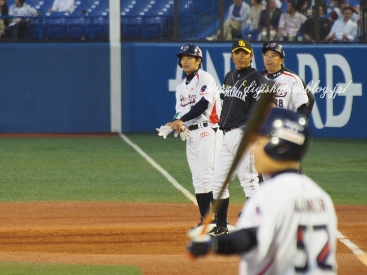 5/17神宮観戦フォト　鷹3発9点、燕は15残塁ミレ弾の1点_e0222575_14549.jpg