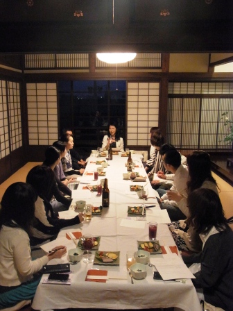 和歌に学んだ 恋の極意_e0251278_9405867.jpg
