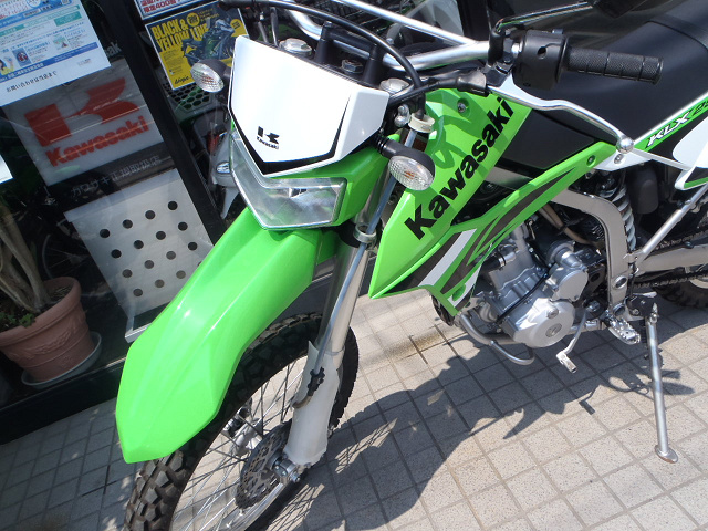 KLX250とKLX250(*｀ε´*)ノ : ピットクルー 『和田ぽんの泥日記』