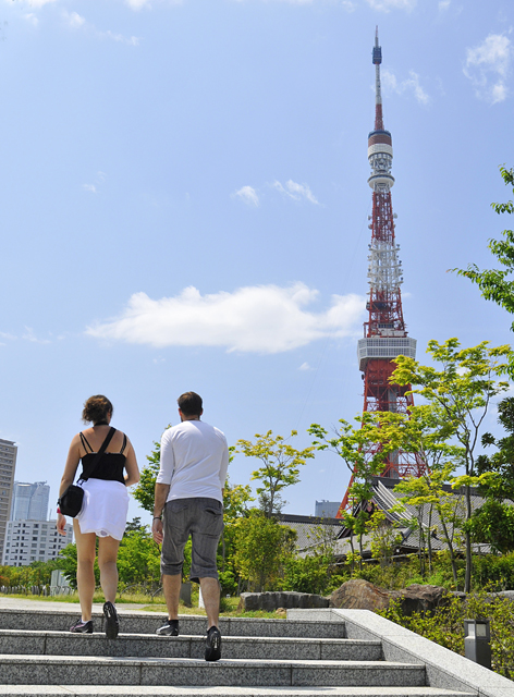 東京タワーとバラのコラボ_d0251161_9112813.jpg