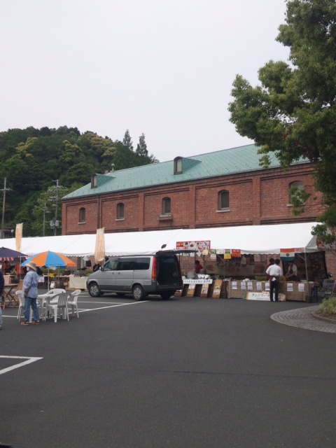 e0252905_1144396.jpg